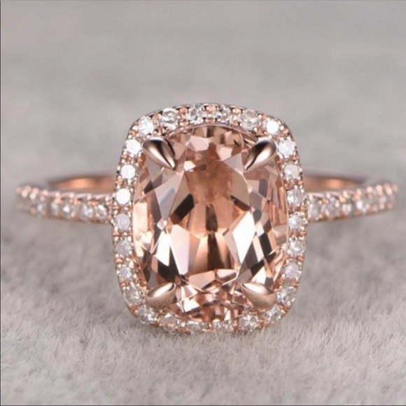 Jewelry - Last one! Elegant Rose Gold Ring